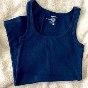 Old Navy tank top. Size XS. Color navy.